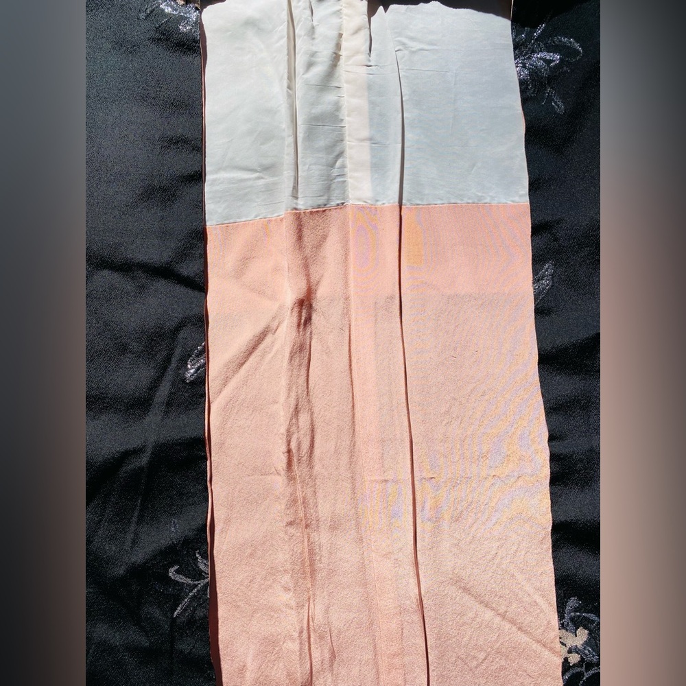 Gorgeous Vintage Kimono from Japan | Long, Black, Pink & Silver | PRICE FIRM❣️ - Picture 7 of 7